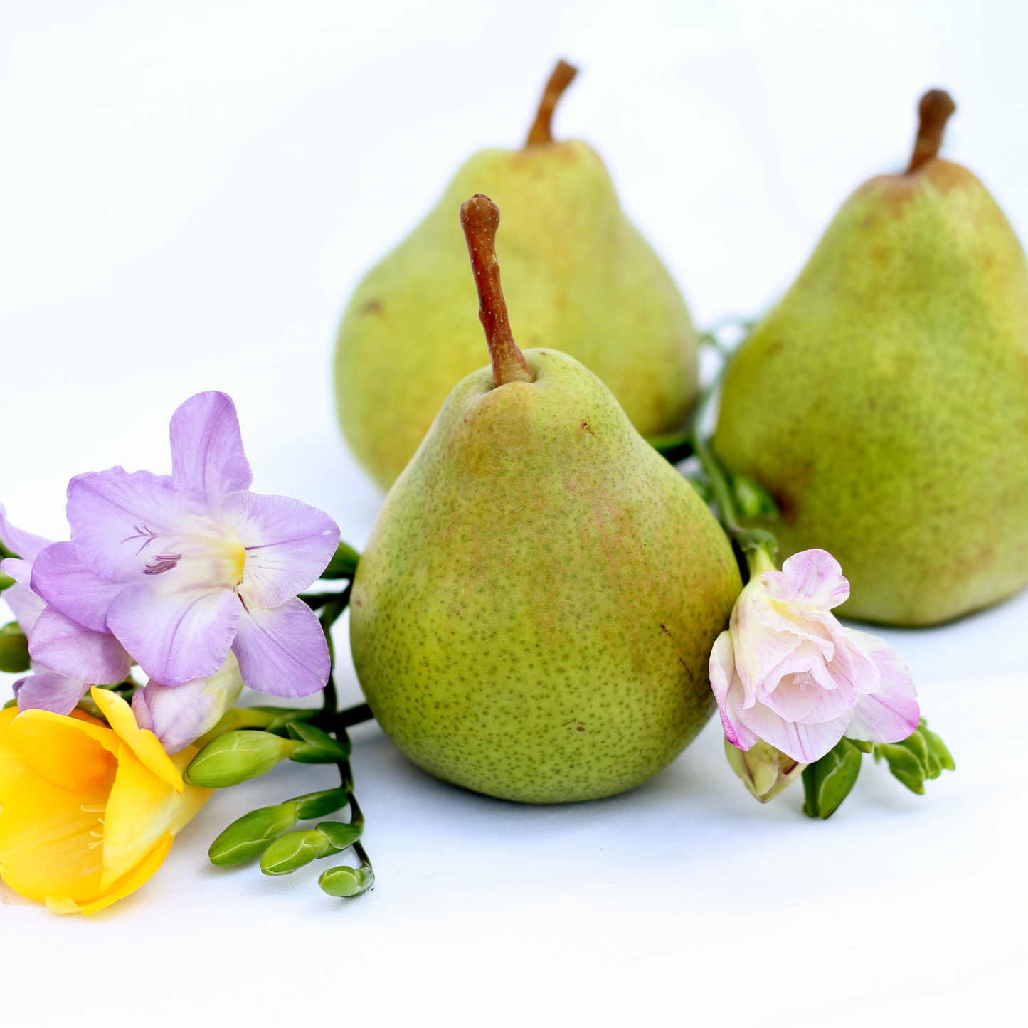English Pear & Freesia Type*